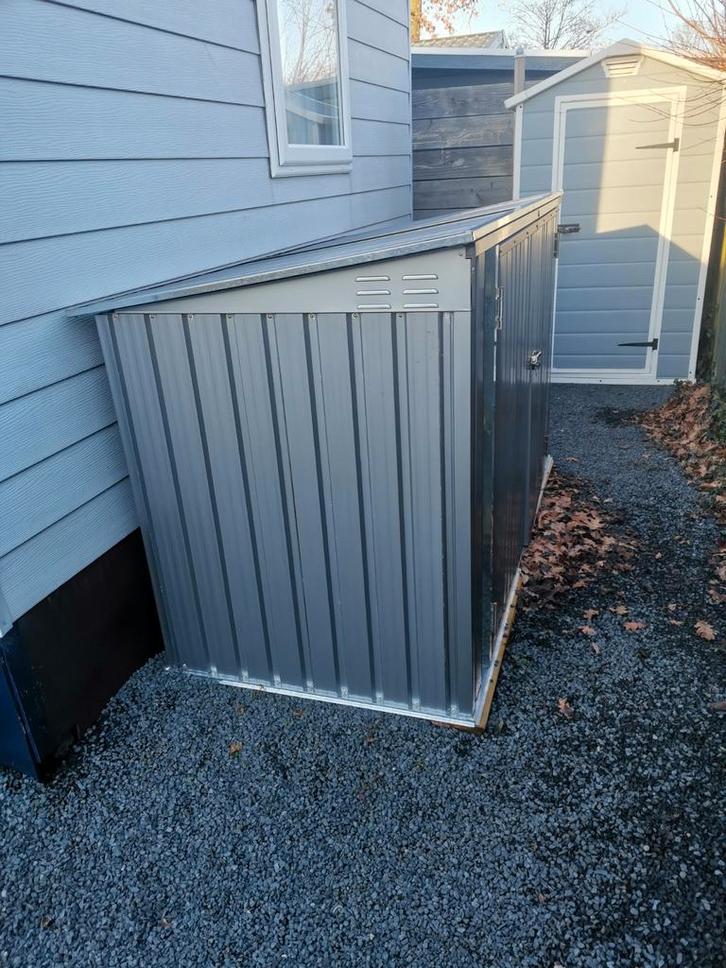 Z.G.A.N RVS Fietsenberging voor 2 fietsen., Tuin en Terras, Bergingen en Tuinkasten, Zo goed als nieuw, Fietsenberging, Metaal