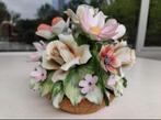 Capodimonte porseleinen bloemen boeket vintage decoratie, Huis en Inrichting, Ophalen, Zo goed als nieuw