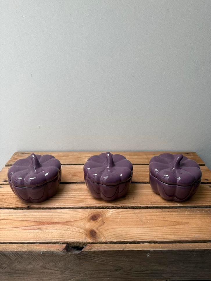 3 Paarse Pompoen Bakjes met Deksel - Nieuw, Huis en Inrichting, Woonaccessoires | Schalen en Manden, Nieuw, Schaal, Overige vormen
