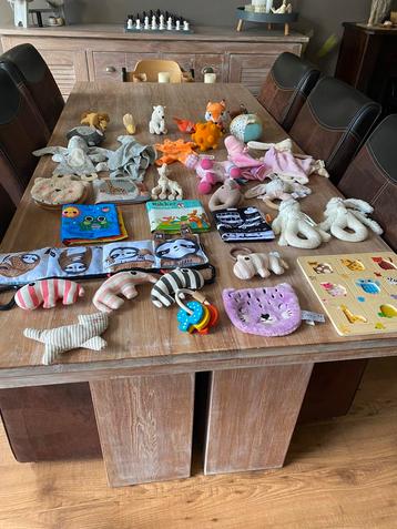 Suoerleuk zgn baby speelgoed , bieden pst en ophalen beschikbaar voor biedingen