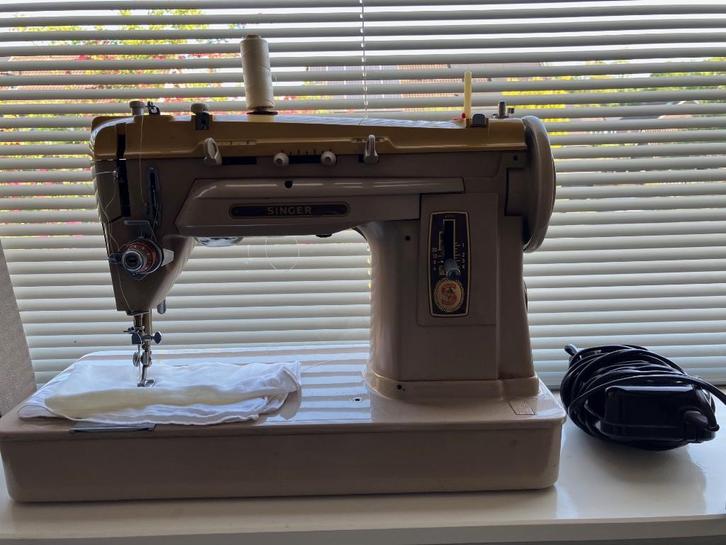 Naaimachine Singer 402G, Hobby en Vrije tijd, Naaimachines en Toebehoren, Zo goed als nieuw, Naaimachine, Singer, Ophalen