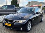 Bmw 3-serie Touring 318i Luxury Line 2011 Zwart Leer Xenon, Auto's, Euro 5, Zwart, 4 cilinders, Zwart