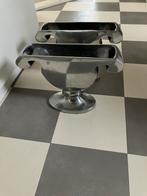 Plantenbakjes op voet. Kan ook opgemaakt worden met kunst, Ophalen, Zo goed als nieuw