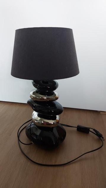 Mooie tafellamp / schemerlamp Zwart/zilver Voet aardwerk peb beschikbaar voor biedingen