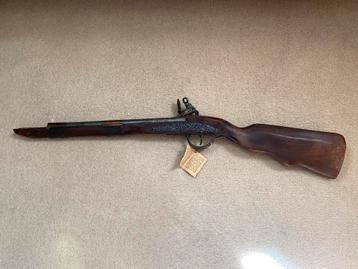 Antiek geweer (replica) beschikbaar voor biedingen