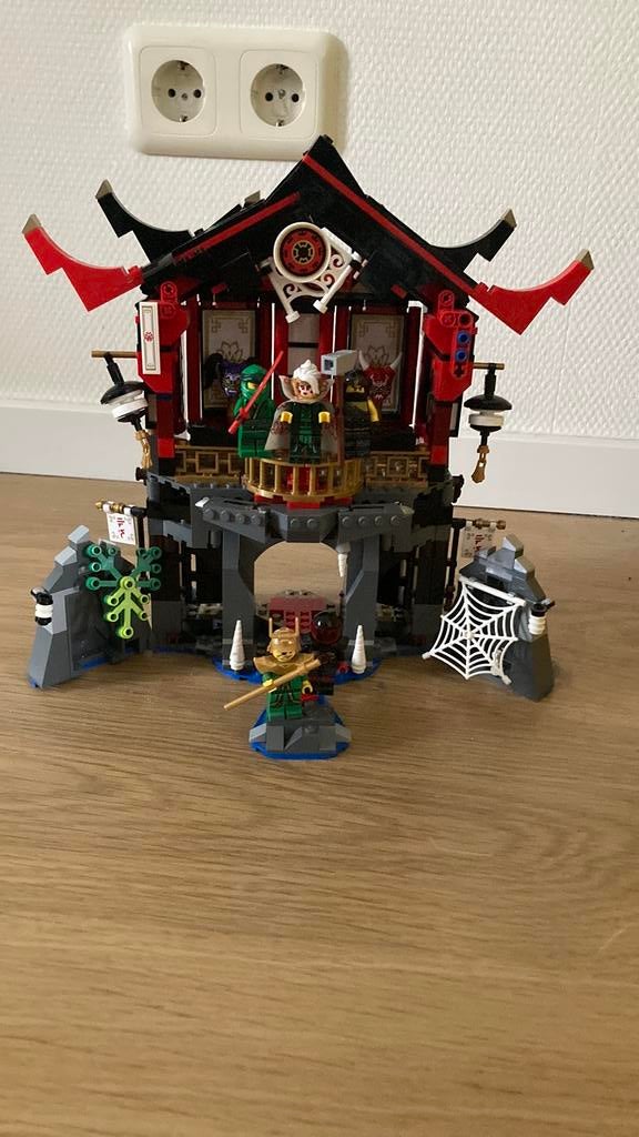 Lego Ninjago - Temple of resurrection - 70643 - Bieden mag, Ophalen of Verzenden, Zo goed als nieuw, Complete set, Lego
