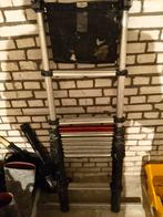 Inschuifbare Ladder - Compact en Handig!, Ophalen, Gebruikt, Ladder, Opvouwbaar of Inschuifbaar