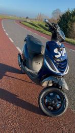Piaggio zip 70cc H2O, Fietsen en Brommers, Scooters | Piaggio, Ophalen, Tweetakt, Maximaal 45 km/u, Zo goed als nieuw