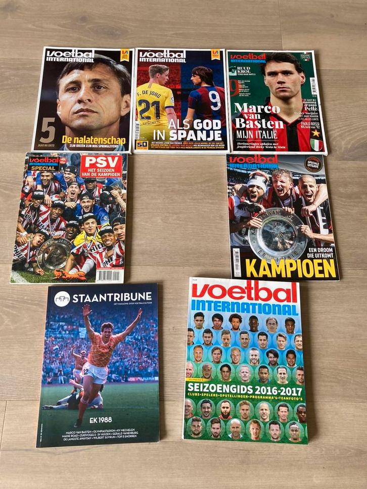 VOETBAL BOEKEN AJAX FEYENOORD PSV VI SPECIAL MART SMEETS, Verzamelen, Sportartikelen en Voetbal, Zo goed als nieuw, Boek of Tijdschrift