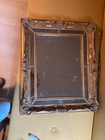 Antieke Gouden Spiegel beschikbaar voor biedingen