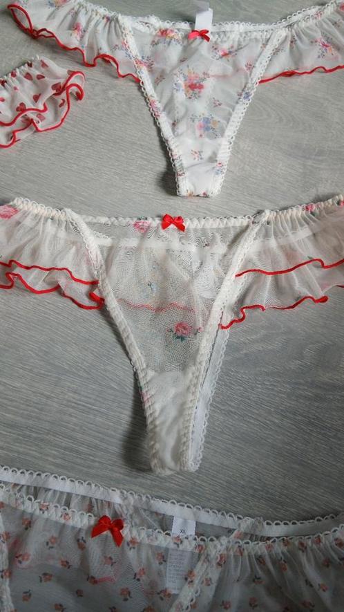 Witte string met bloemenprint, maat XL, Kleding | Dames, Ondergoed en Lingerie, String, Wit, Verzenden