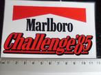 sticker Marlboro Challenge '85 1985 logo, Verzamelen, Verzenden, Zo goed als nieuw, Merk