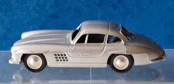 Märklin (8019) Mercedes 300 SL beschikbaar voor biedingen