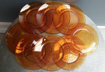 8 zeer nette Duralex vintage ontbijt borden 19 cm  Amber beschikbaar voor biedingen
