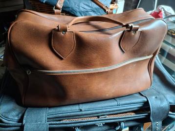 Vintage Bruine Reistas beschikbaar voor biedingen