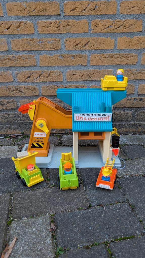 Fisher Price Laadstation met Voertuigen (lift & load depot), Kinderen en Baby's, Speelgoed | Overig, Gebruikt, Jongen of Meisje