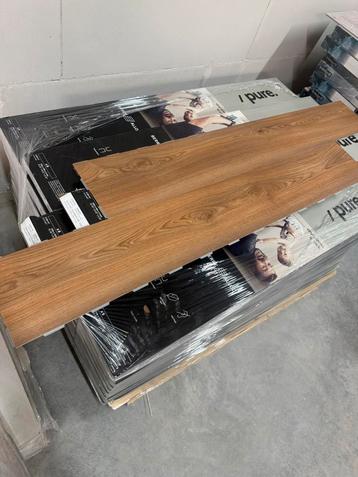 Mooi houtkleurige laminaat beschikbaar voor biedingen