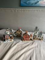 Te koop 7 Lemax huisjes met verlichting, Diversen, Kerst, Ophalen of Verzenden, Zo goed als nieuw