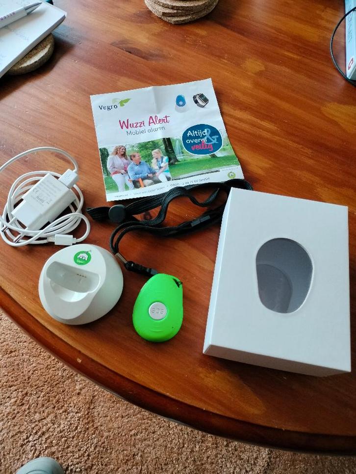 Wuzzi  pebbles  alert ,mobiele personen alarmering, Diversen, Verpleegmiddelen, Zo goed als nieuw, Ophalen of Verzenden