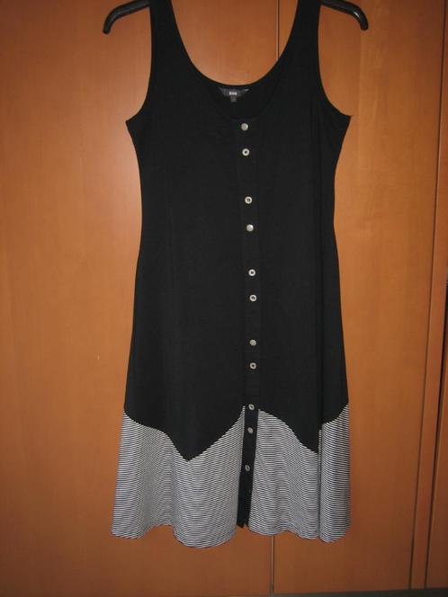 Mooie zwarte doorknoopjurk RIMINI, 38-40-42 Snazzeys, Kleding | Dames, Jurken, Nieuw, Maat 38/40 (M), Zwart, Onder de knie, Verzenden
