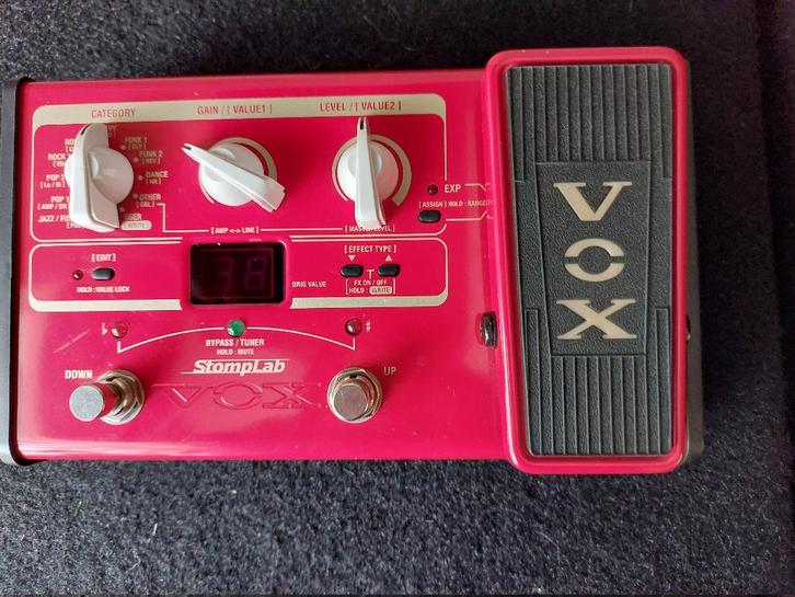 bas gitaar effect, Muziek en Instrumenten, Effecten, Zo goed als nieuw, Volume, Multi-effect, Ophalen of Verzenden