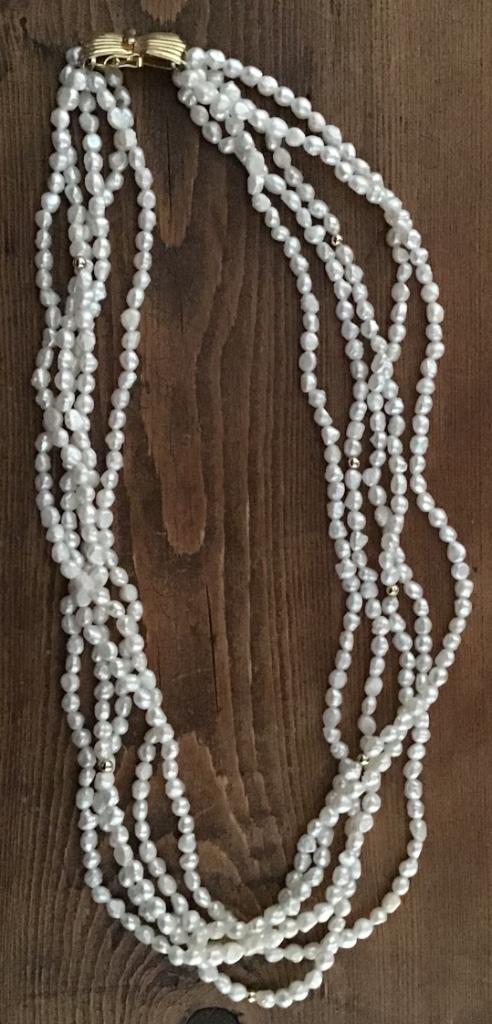 Nieuw kort kettinkje met 5 strengen pareltjes (bijou), Sieraden, Tassen en Uiterlijk, Kettingen, Nieuw, Overige materialen, Beige
