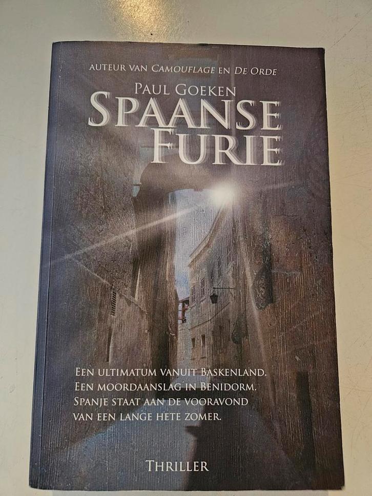 Paul Goeken - Spaanse furie, Boeken, Thrillers, Gelezen, Ophalen of Verzenden