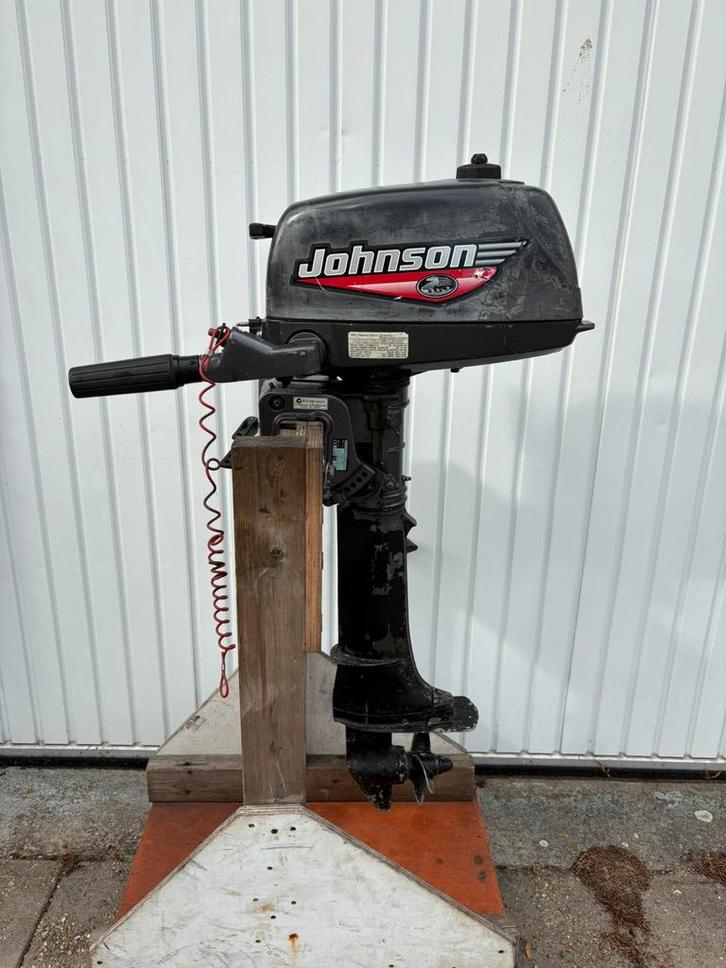 Johnson 5 pk 2 takt langstaart buitenboordmotor boot motor., Watersport en Boten, Buiten- en Binnenboordmotoren, Gebruikt, Benzine