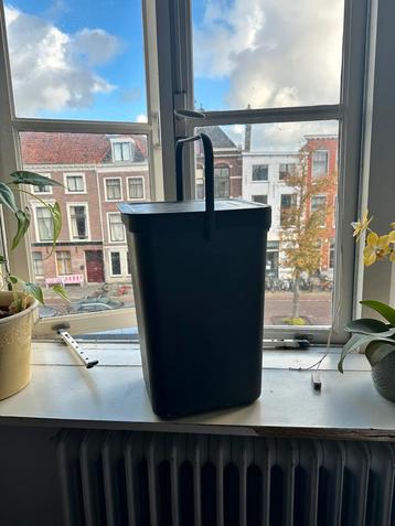 Prullenbak Brabantia beschikbaar voor biedingen