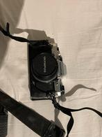 Olympus OM10 spiegelreflex camera met telelens en flitser, Audio, Tv en Foto, Fotocamera's Digitaal, Spiegelreflex, 8 keer of meer