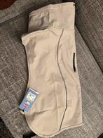 Hond Regenjas Zand, maat M (50cm), Dieren en Toebehoren, Hondenkleding, Ophalen, Nieuw, Hondenregenjas