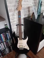 zwaart yamaha E 012 stratocaster, Muziek en Instrumenten, Ophalen, Zo goed als nieuw, Solid body, Overige merken
