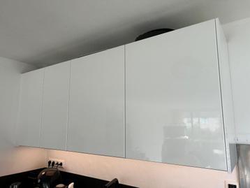 IKEA METOD - Bovenkast met verlichting beschikbaar voor biedingen