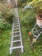 Uitstekende bouwladder 5,6 m, Ophalen, Gebruikt, Opvouwbaar of Inschuifbaar, 4 meter of meer