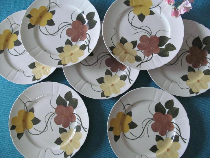 7 Arzberg Hutschenreuther Gruppe Diner Borden, Huis en Inrichting, Keuken | Servies, Zo goed als nieuw, Bord(en), Overige stijlen