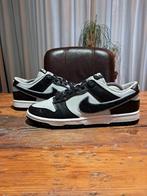 Nike Dunk Low 'Chenille Swoosh - Grey Fog' Size 41, Kleding | Heren, Schoenen, Zwart, Nike, Ophalen of Verzenden, Sneakers of Gympen