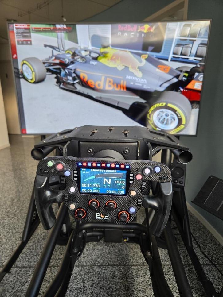 volledige F1 simracing setup met motion, Spelcomputers en Games, Spelcomputers | Overige, Zo goed als nieuw, Ophalen