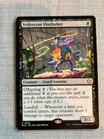 Iridescent Vinelasher, Hobby en Vrije tijd, Verzamelkaartspellen | Magic the Gathering, Ophalen of Verzenden, Zo goed als nieuw