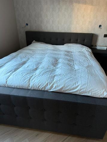 Swiss sense boxspring 180x210 beschikbaar voor biedingen