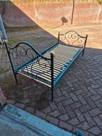 Een persoonsbed, Huis en Inrichting, Slaapkamer | Bedden, Gebruikt, 90 cm, Eenpersoons, Ophalen of Verzenden