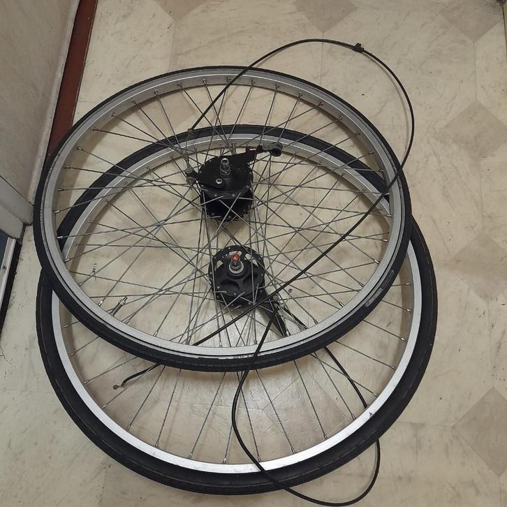 Set 28 Inch Wielen STURMEY ARCHERNAAF banden 28X1.5/8X1.3/8, Fietsen en Brommers, Fietsaccessoires | Fietsenrekken, Gebruikt, Ophalen of Verzenden
