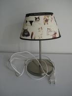 Tafellamp 30 cm hoog katten poezen lampenkap+zilver, Ophalen of Verzenden, Zo goed als nieuw, Dieren, Minder dan 50 cm