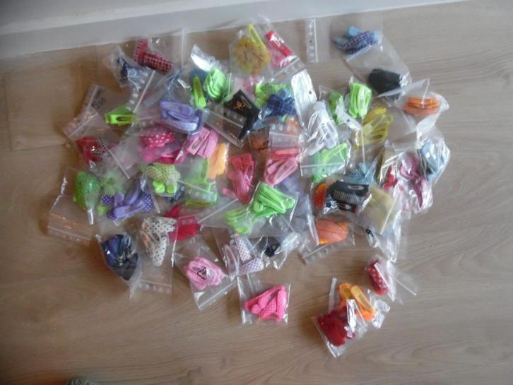 Partij 910 kant en klare haarspeldjes 5 cm, Kinderen en Baby's, Kindermode-accessoires, Nieuw, Ophalen of Verzenden