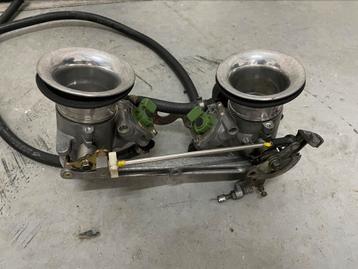 Ducati gaskleppen desmoquattro 851/888/748/916/996 beschikbaar voor biedingen