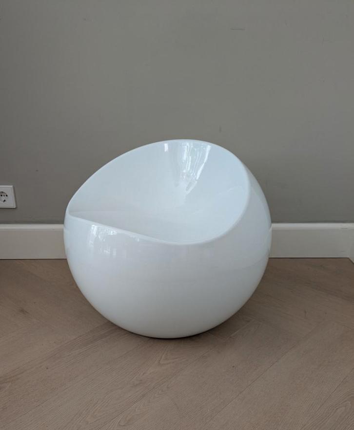 Prachtige design ball chair Finn Stone voor Dupont, Huis en Inrichting, Stoelen, Zo goed als nieuw, Eén, Wit, Ophalen of Verzenden