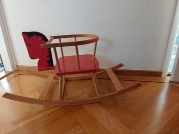 Houten Hobbelpaard met Zitje beschikbaar voor biedingen