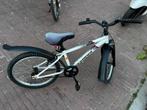 Rockrider 21 inch jongensfiets, Fietsen en Brommers, Fietsen | Jongens, 22 inch, Ophalen of Verzenden, Rockrider, Handrem