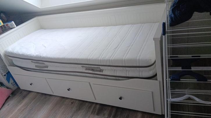 HEMNES Bedbank met 3 lades, wit, 80x200 cm (met matrassen), Huis en Inrichting, Slaapkamer | Bedden, Gebruikt, Tweepersoons, 80 cm