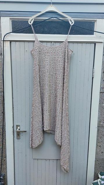 Rimini A-symmetrische Jurk - Beige/Roze - Maat M beschikbaar voor biedingen