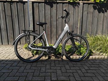 Tweedehands Cube Supreme Hybrid Deluxe SLX 625 beschikbaar voor biedingen
